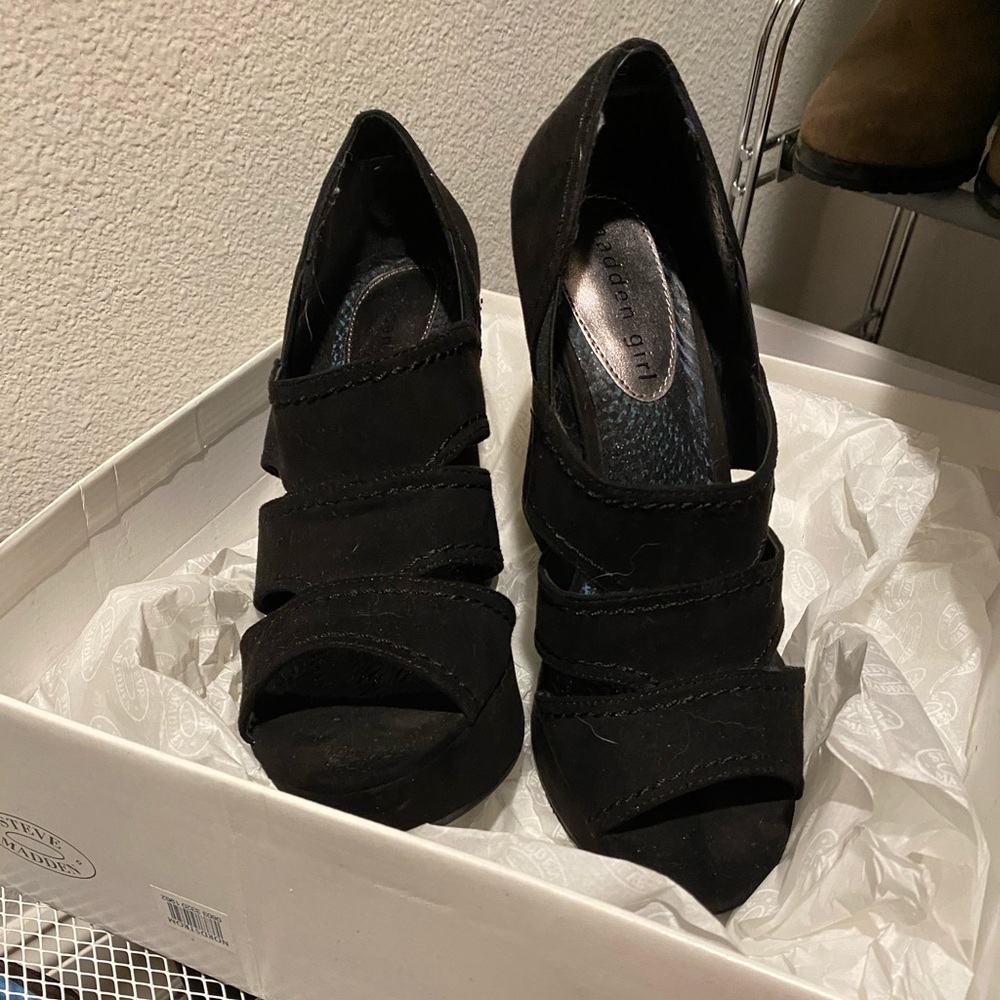 Madden girl astoriia wedge sandals 8